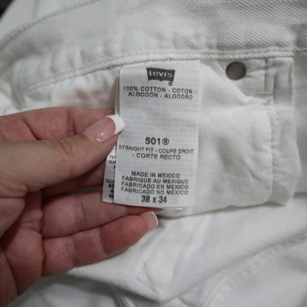 Levis small holes